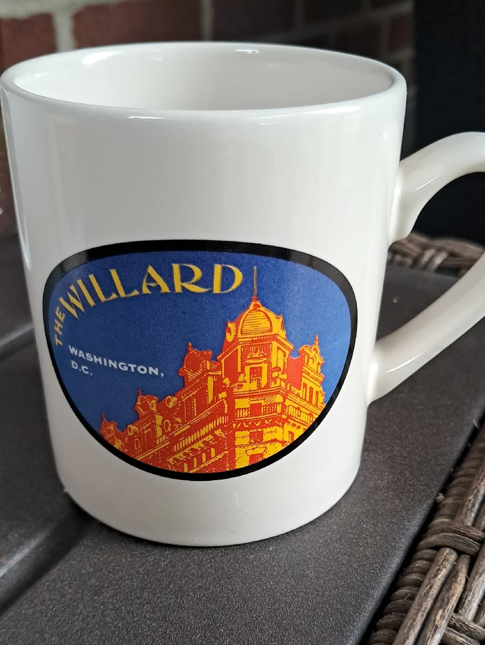 Grand American Hotel coffee mugs (4)